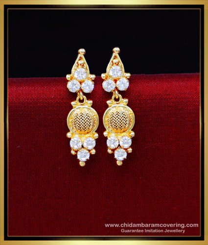 ERG2190 - Elegant Simple American Daimond White Stone Earrings