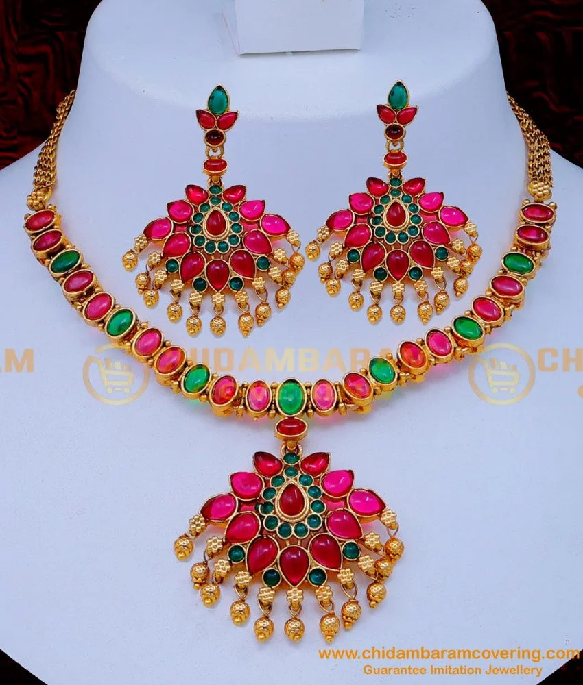 Latest hot sale stone necklace